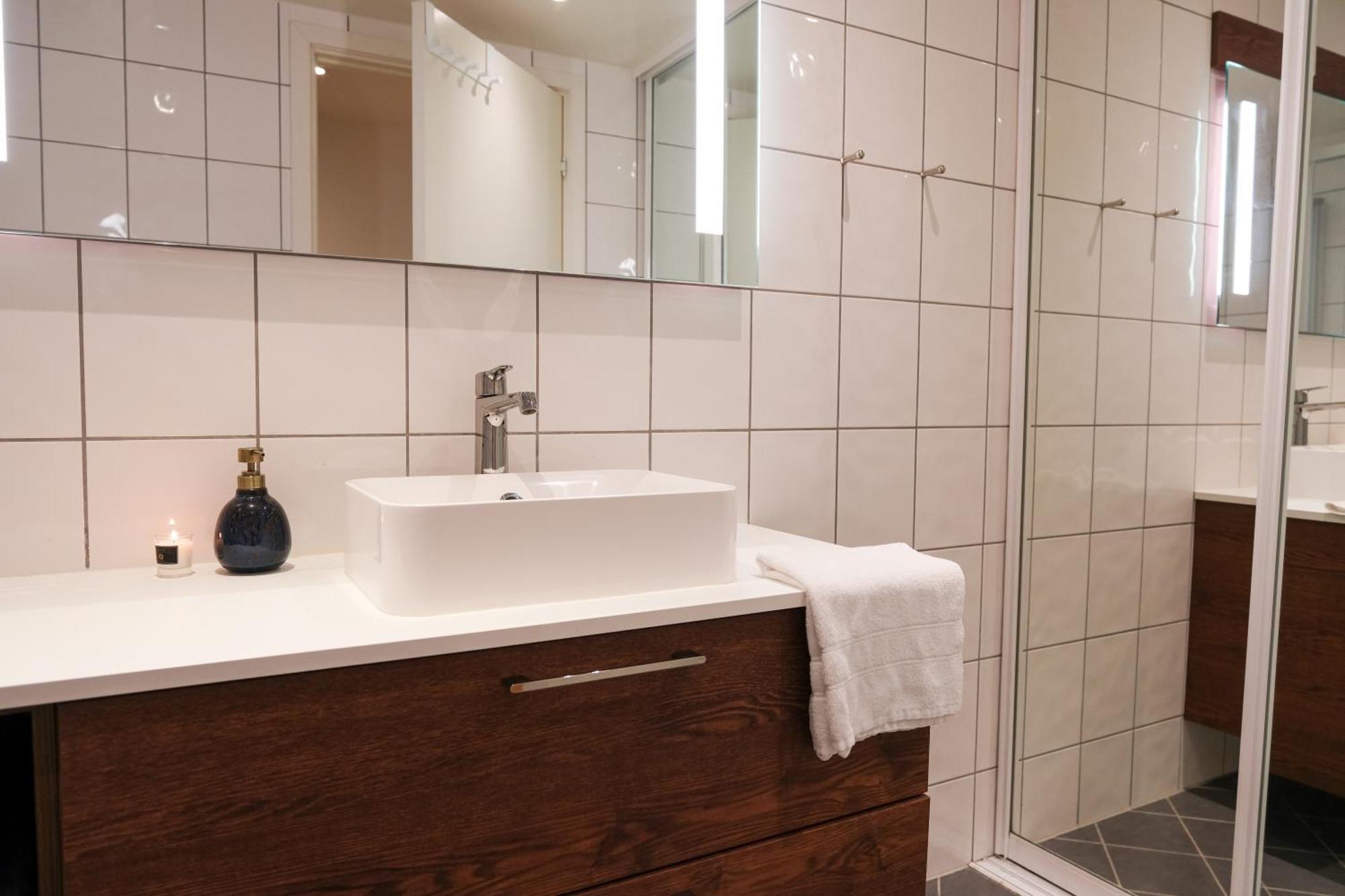 Modern Comfort In The Heart Of Μπέργκεν Εξωτερικό φωτογραφία